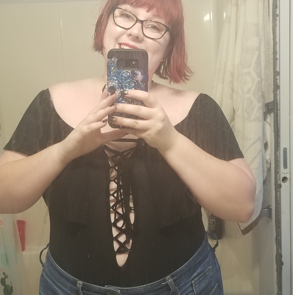 Meet your Posher, Mariah - Picture 1 of 1